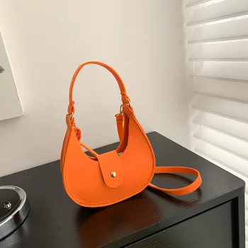 Сверхлегкая фетровая чанта-тоут, тенденция 2023 г., изискана женска малка чанта през рамо, жените однотонная дизайнерска чанта с горната дръжка.