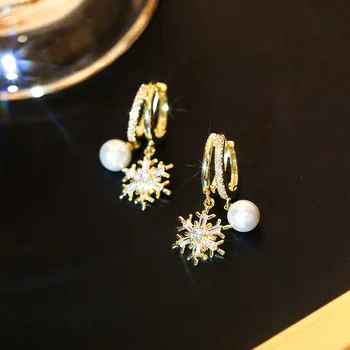 Обеци с перли във формата на снежинки, корейски стил, микро-инкрустация цирконий, Нежни модерни прости леки луксозни дамски обици